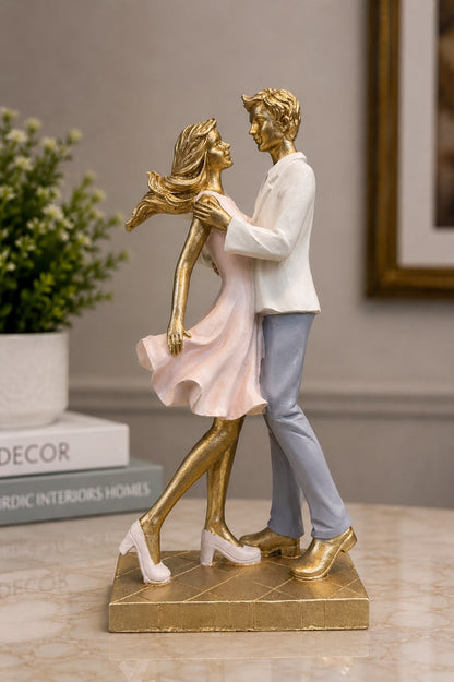 Elegant Romantic Couple Figurine – Gold & White Love Sculpture